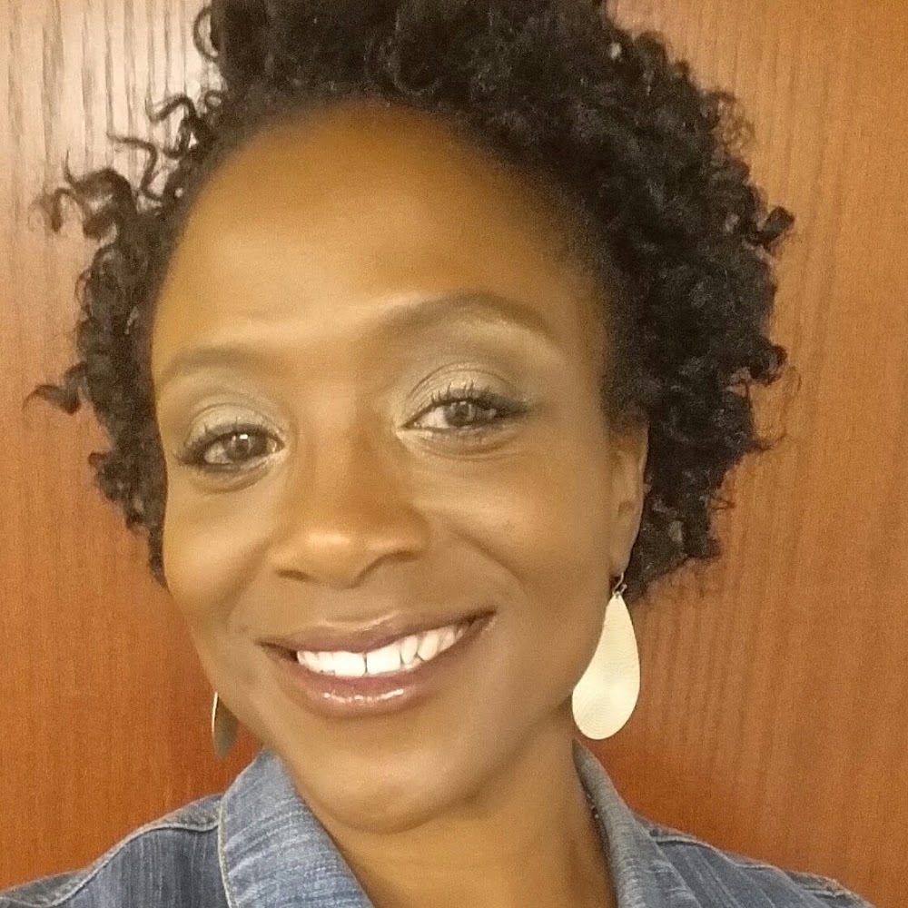 Meet your Posher, Cynthia